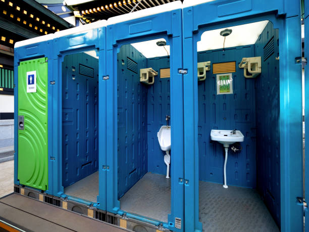 Best Luxury portable toilet rental  in Darlington, WI